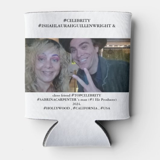 #SABRINACARPENTER's #PRODUCER met #LAURAHGUILLEN Blikjeskoeler (Voorkant)