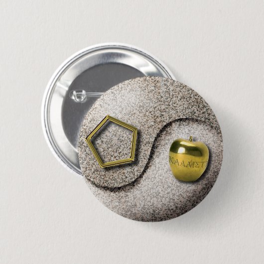 Sacred Chao Ronde Button 5,7 Cm (Voorkant /achterkant)