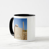 Sacred scarab standbeeld in de tempel van Amun Mok (Voorkant links)