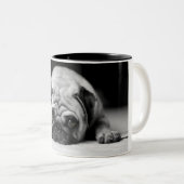 Sad Pug Tweekleurige Koffiemok (Voorkant rechts)