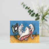 Sad Seals Earth Day Plastic fles Aankondigingskaart (Staand voorkant)