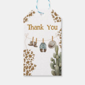 Saddle Up een kleine cowboy is op de weg Baby Cadeaulabel (Voorkant)