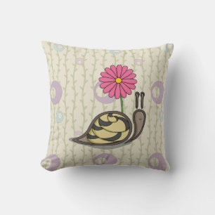 Sadie the Snail Pillow Kussen