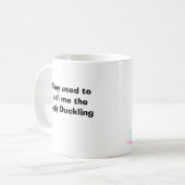 Sadie the Swan Mok (Voorkant links)