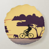 Safari fietstocht bij zonsondergang - fietser en o rond kussen (Achterkant)
