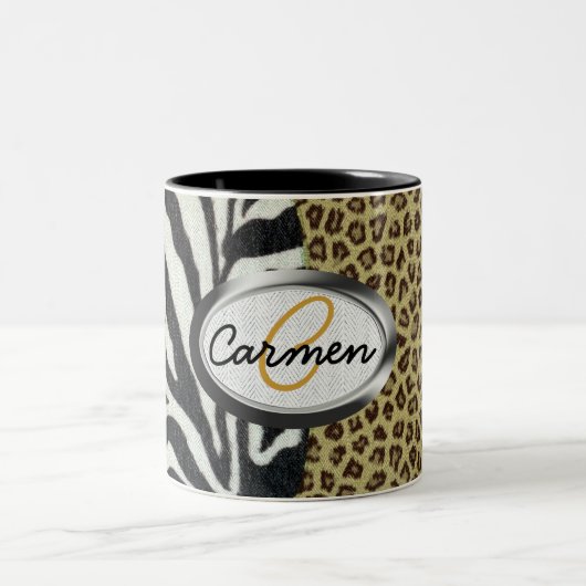 Safari Leopard en Zebra Print Monogram Tweekleurige Koffiemok (Center)