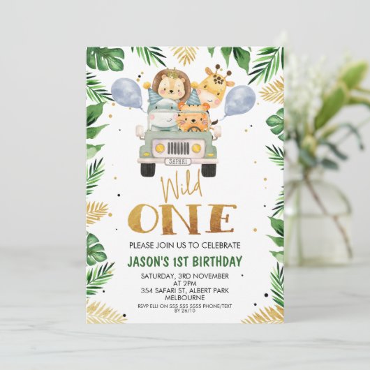 Safari Wild Een gebladerte Verjaardag Uitnodiging (Staand voorkant)
