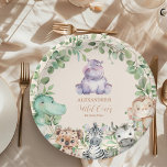 Safari Wild One Birthday Papieren Bordje<br><div class="desc">Voeg een vleugje avontuur en opwinding toe aan het verjaardagsfeest van uw kind met onze Tropical Safari Wild One Oerwoud Animals Verjaardagspapier Borden. Deze borden zijn voorzien van levendige design van oerwouden te midden van weelderig tropisch gebladerte, ideaal voor een safari-thema viering. Ontwerp: versierd met kleurrijke illustraties van oerwouden zoals...</div>