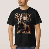 Safety Third Bear Rider Funny T-shirt (Voorkant)