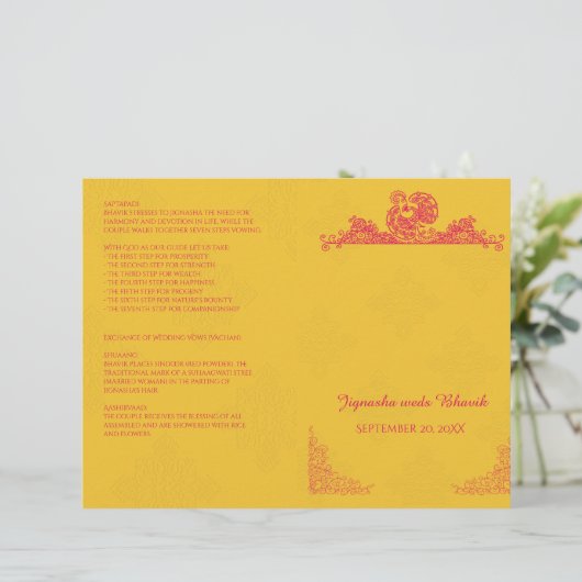 Saffron en Pink Peacock Hindu Wedding Programme (Staand voorkant)