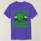 Saftey first Drink met een zuster Beer St. T-shirt (Design voorkant)