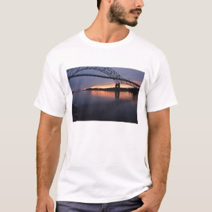 Sagamor-brug over Cape Cod-kanaal, 2 T-shirt