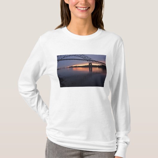 Sagamor-brug over Cape Cod-kanaal, 2 T-shirt (Voorkant)