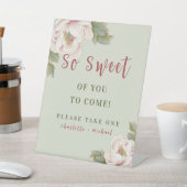 Sage & Blush Pink Pony Floral Weddenschap Reclamebord Met Voetstuk (Insitu)