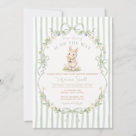 Sage Bow Stripe Green Bunny Baby Shower Invitation Kaart (Voorkant)
