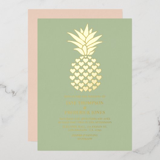 Sage & Gold Tropical Pineapple Wedding Folie Uitnodiging (Voorkant / Achterkant)