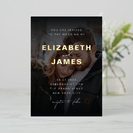 Sage & Goud Moderne Minimalistische Rustieke Bruil Folie Uitnodiging (Staand Voorkant)