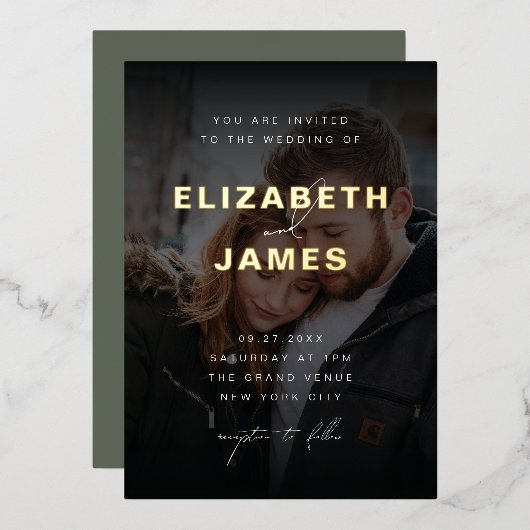 Sage & Goud Moderne Minimalistische Rustieke Bruil Folie Uitnodiging (Voorkant / Achterkant)