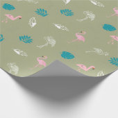 Sage Green and Pink Flamingo Wrapping Paper Cadeaupapier (Hoek)
