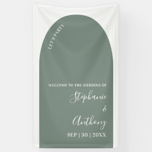Sage Green and White Arch Wedding Spandoek