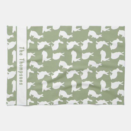 Sage Green And White Bunny Pattern And Name Easter Theedoek (Horizontaal)