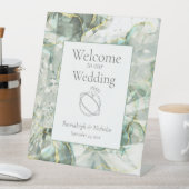 Sage Green Aventurine Crystal Wedding Reclamebord Met Voetstuk (Insitu)