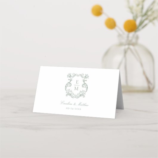 Sage Green  Barok Monogram Crest Wedding Plaatskaartje (Achterkant)