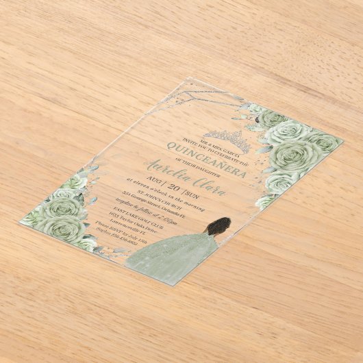 Sage Green Bloemen Bruin Meisje Zilver 15 Quinceañ Acryl Uitnodigingen (Laagn)