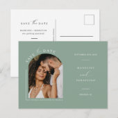 Sage Green Boho Arch Photo QR Code Save the Date P Briefkaart (Voorkant / Achterkant)
