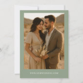 Sage Green Boho Minimalistische Fotobruiloft Kaart (Achterkant)