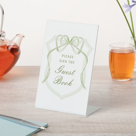 Sage Green Bow Crest Guest Book Reclamebord Met Voetstuk (Insitu)