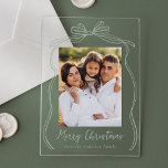 Sage Green Bow Vrolijke Kerstfoto Acryl Uitnodigingen<br><div class="desc">Vier het vakantieseizoen met deze acryl kerstkaart, met de foto van uw familie prachtig omlijst door een feestelijke salie groene boog en lint op een bevroren of transparante acrylachtergrond. De elegante "Merry Christmas" groet is geschreven in een charmant salie groen handgeschreven script, het toevoegen van een persoonlijke touch aan uw...</div>