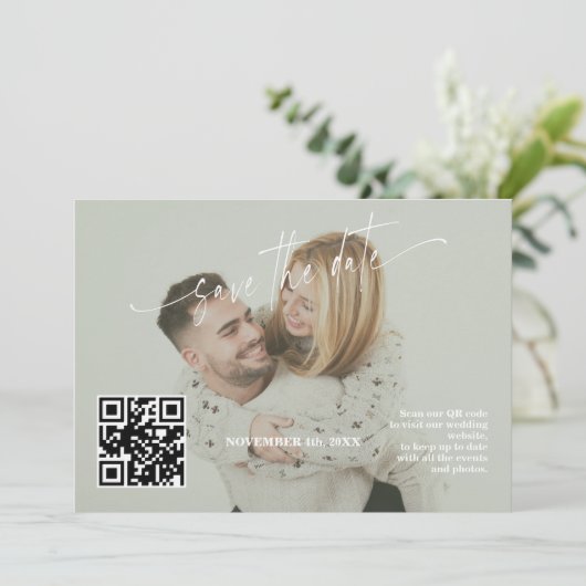 Sage Green Calligraphy QR Code Photo Wedding Save The Date (Staand voorkant)