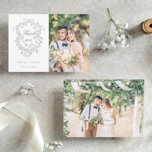 Sage Green Classic Franse Floral Crest 2 Foto Bedankkaart