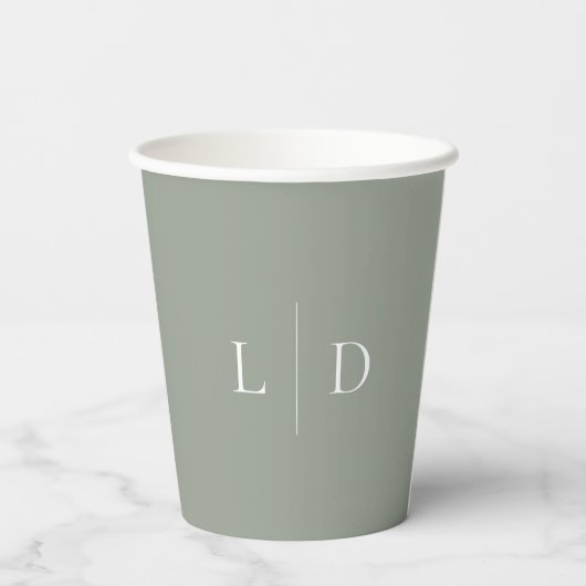 Sage Green Elegante Minimalistische Monogram Huwel Papieren Bekers (Achterkant)