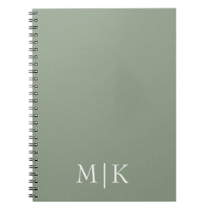 Sage Green en White   Modern monogram Notitieboek