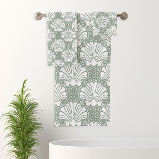 Sage Green en White Seashell Coastal Bad Handdoek