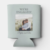 Sage Green Engagement Party Foto We zijn verloofd Blikjeskoeler (Achterkant)