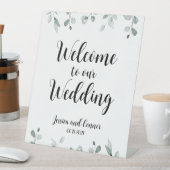 Sage Green Eucalyptus Greenery Welcome to Wedding Reclamebord Met Voetstuk (Insitu)