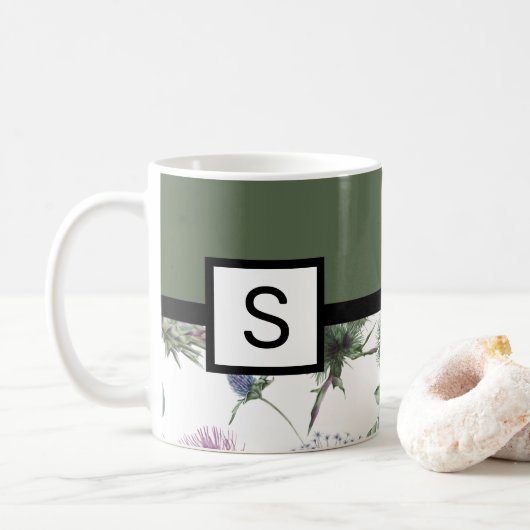 Sage Green Floral Monogram Koffiemok (Met donut)