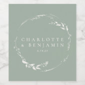 Sage Green Floral Wreath Monogram op persoonlijke  Wijn Etiket (Enkel label)