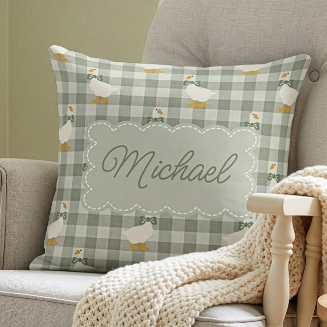 Sage Green Gingham Goose Custom Name Nursery  Kussen (Creator heeft geüpload)