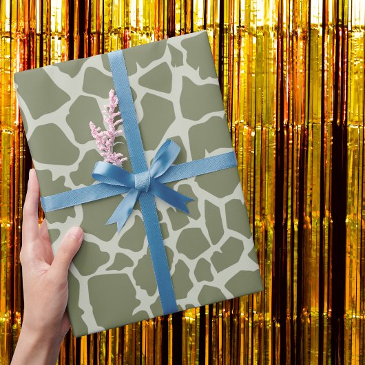 Sage Green Giraffe Print Cadeaupapier