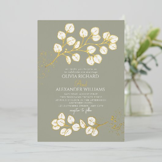 Sage Green Gold Wedding Echte Folie Uitnodiging (Staand Voorkant)