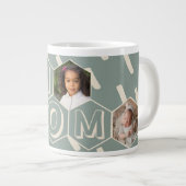 Sage Green Hexagon Modern MOM Gift Grote Koffiekop (Voorkant rechts)