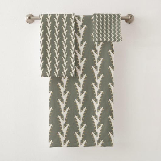Sage Green Jagged Stripes Bad Handdoek (Insitu)