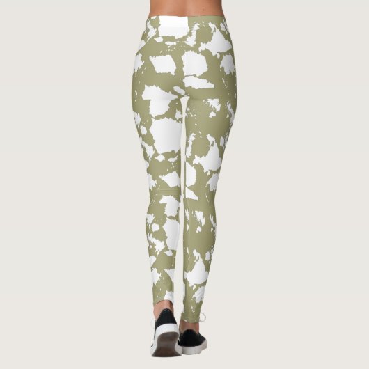 Sage Green Koe Print Leggings (Achterkant)