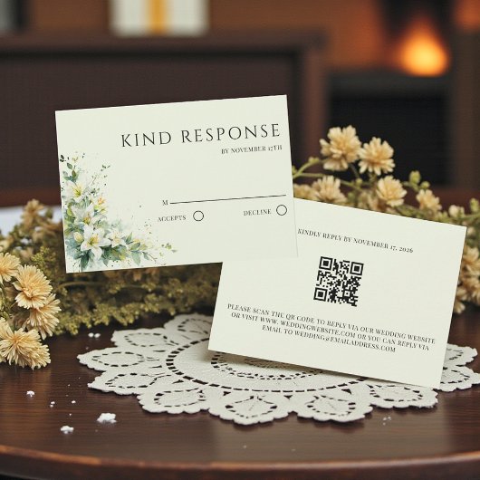 Sage Green Lily Valley Floral QR Code Wedding RSVP Kaartje