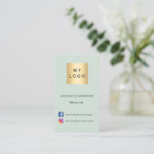 Sage green logo Qr code social media Visitekaartje (Staand voorkant)