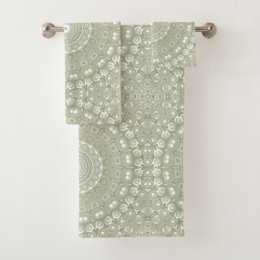 Sage Green Mandala Pattern Bad Handdoek (Insitu)
